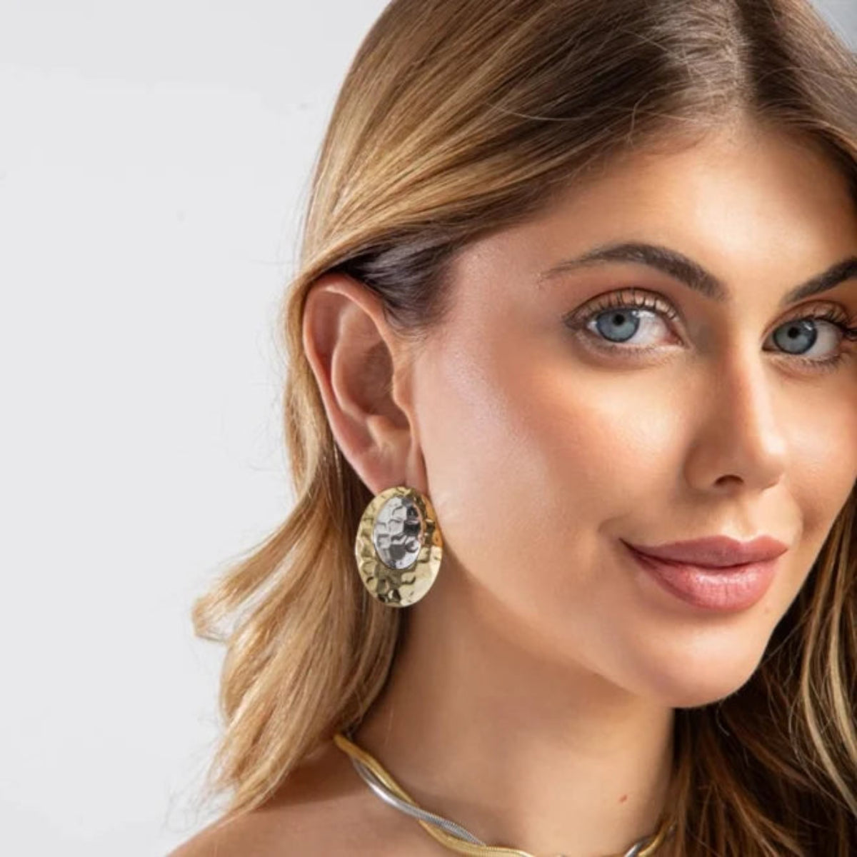 Brinco Oval Dois Banhos