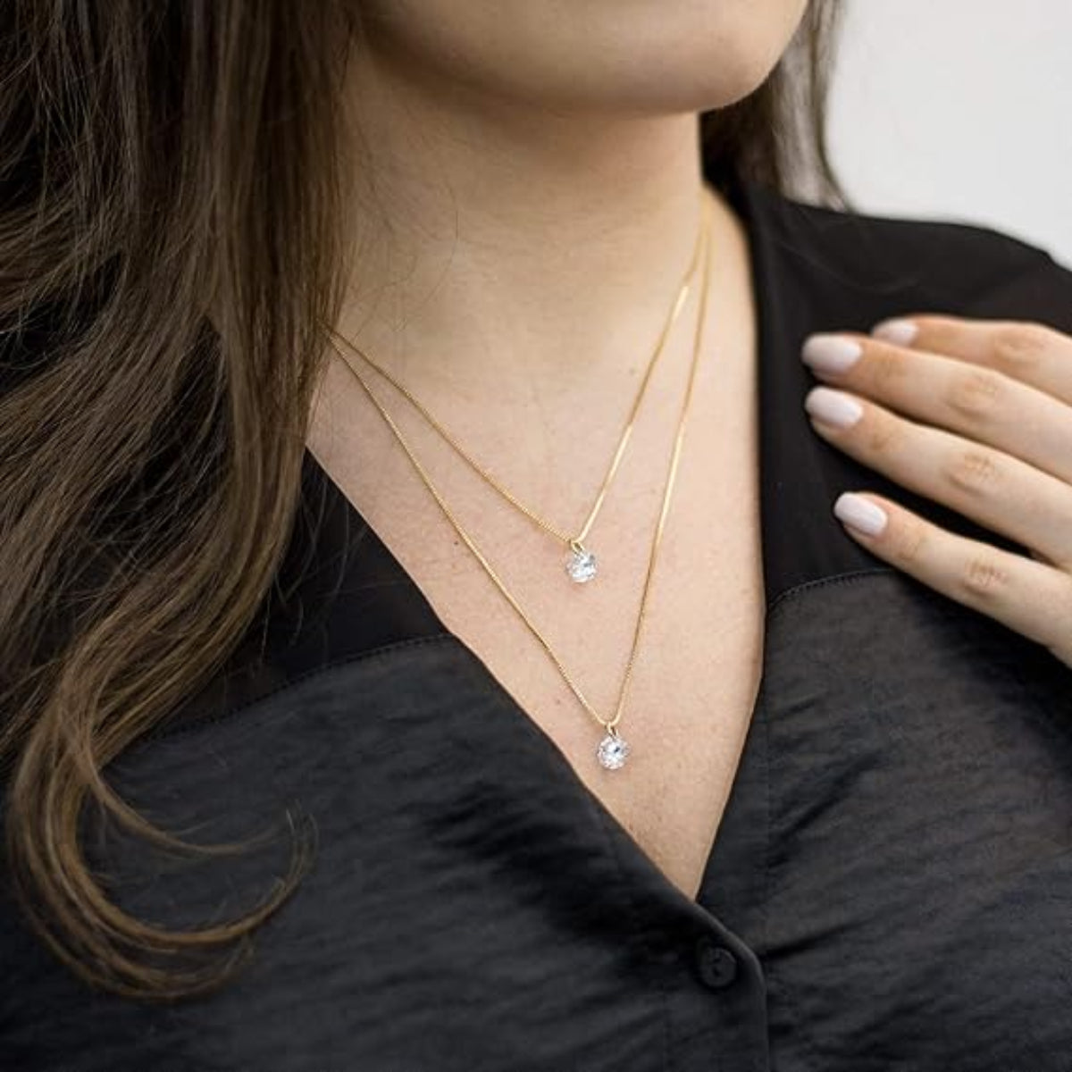 Colar Dourado Duplo com Zircônias Brilhantes