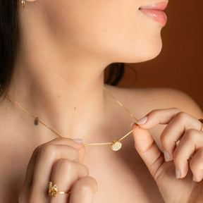 Colar Dourado Cravejado