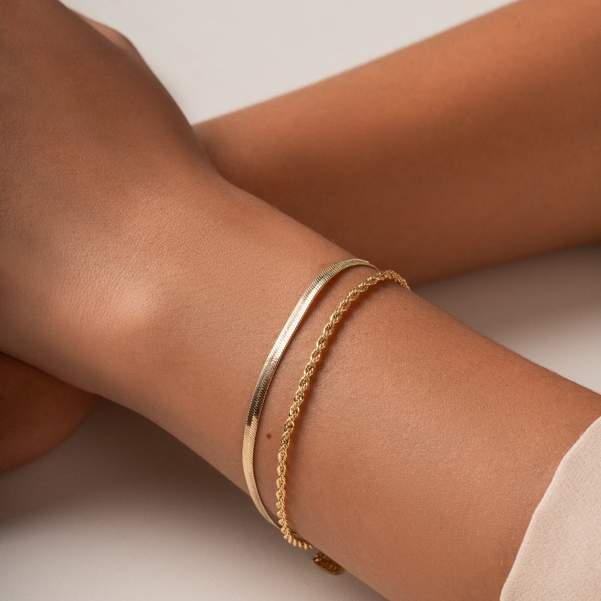 Pulseira Dourada Fita Lisa