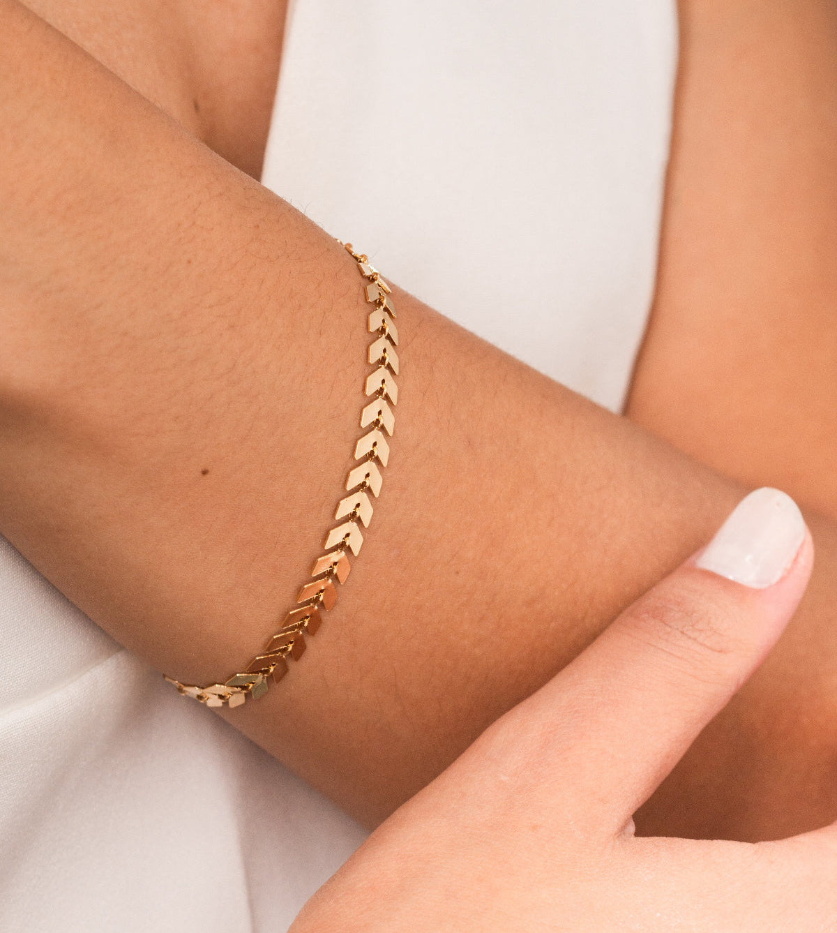 Pulseira Dourada Setas Banhada a Ouro